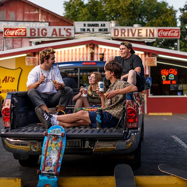 16oz-pint-cup-santa-cruz-s1 16oz_pints_santa_cruz_2_vacationdot_wavedot_skaters_truckbed_square.jpg