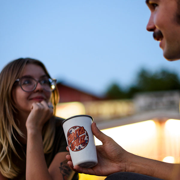 16oz-pint-cup-santa-cruz-s1 16oz_pints_santa_cruz_vacationdot_couple_square.jpg