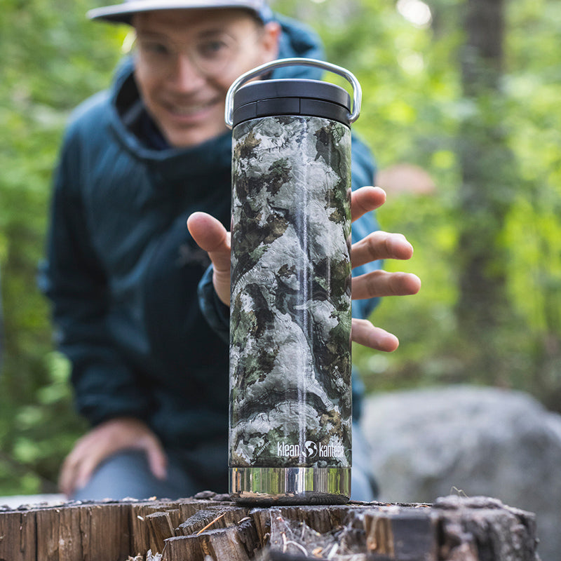 20oz-tkwide-with-twist-cap-mossy-oak-w7 20oz_bottle_twist_mossyoak_terragila_closeup_square.jpg