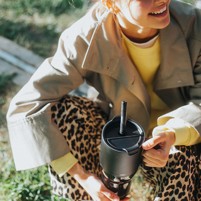 26oz-rise-tumbler-with-straw-lid-v1 26oz_rise_tumbler_black_woman_topview_square.jpg