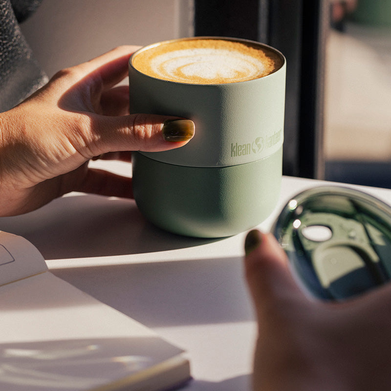 slide-lid-h9 8oz_rise_lowball_iceberg_coffee_espresso_sun_slide_lid_closeup_square.jpg