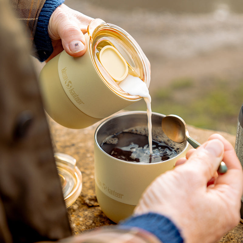 slide-lid-h9 8oz_rise_lowball_waxyellow_coffee_cream_pour_square.jpg