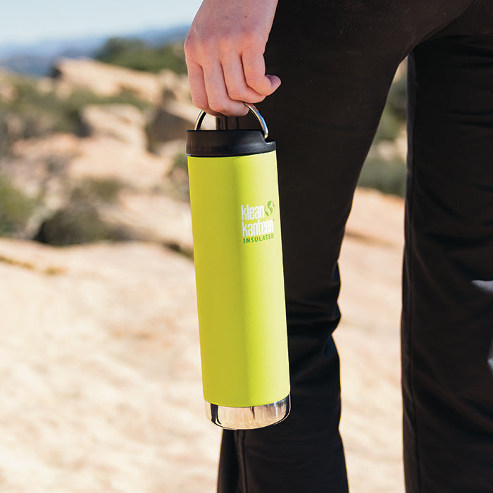 tkwide-cafe-cap-q2 K20TKWPCC-JP-cafecap-loop-hiking_lifestyle.jpg