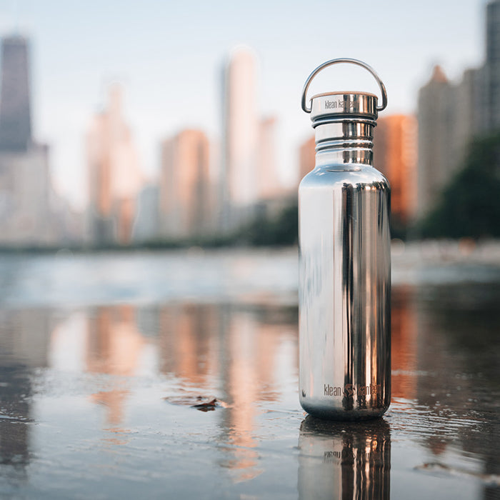 27oz-reflect-with-bamboo-cap-k6 K27SSLRF-MS-BAMBOO_reflecttion_bottle_lifestyle.jpg