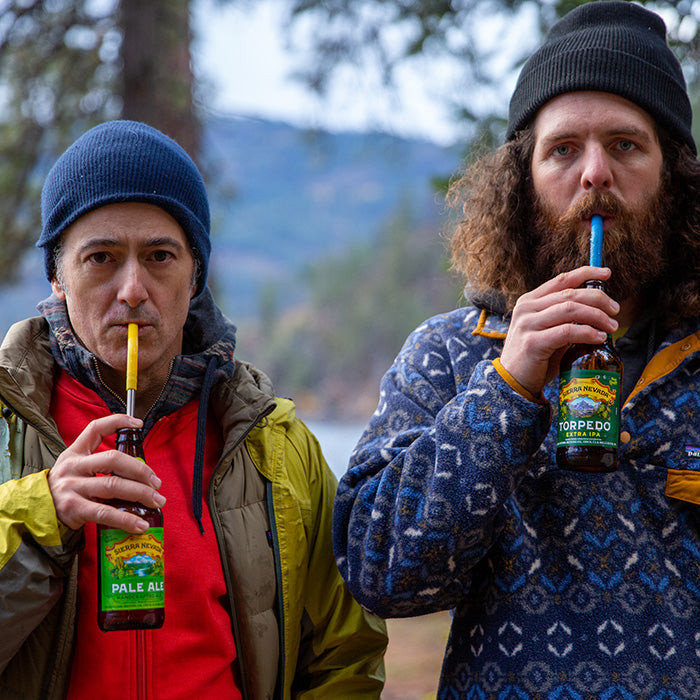 straw-4-pack-u4 recycled_steel_straws_beers_dudes_lifestyle.jpg